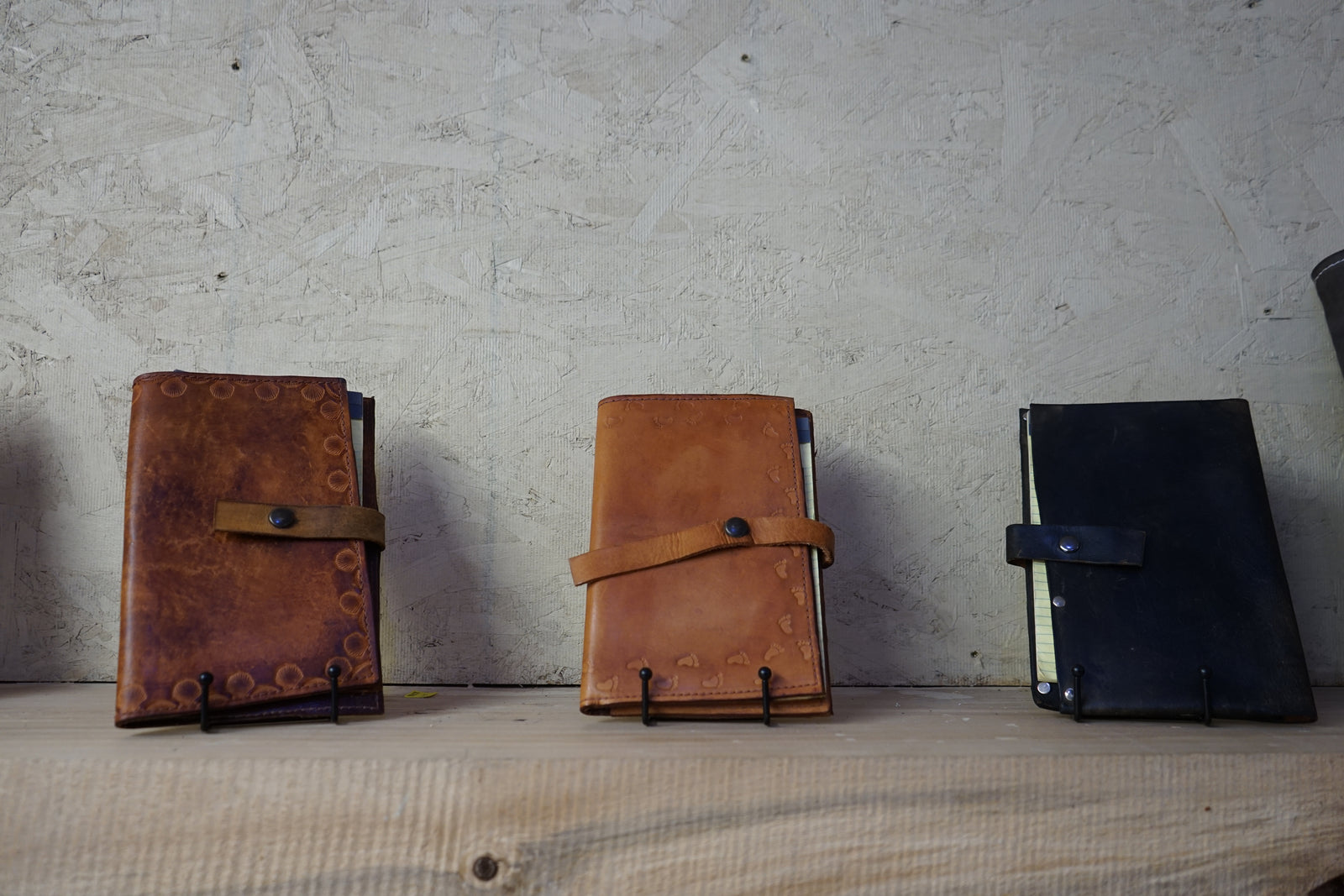 Aurora Leatherworks homepage hero, Alaska-made leather goods